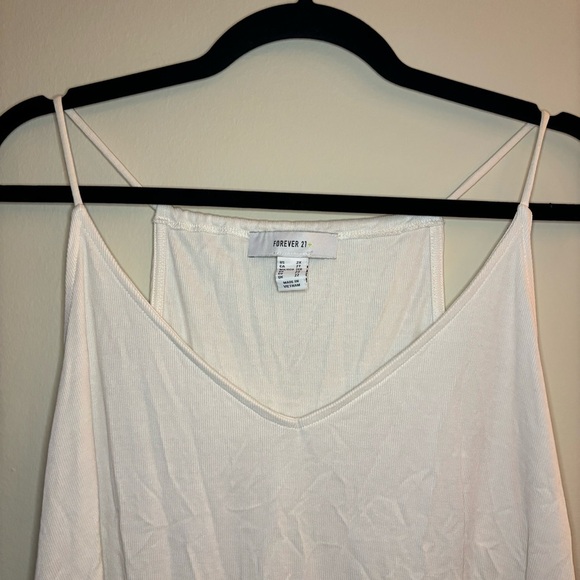 Forever 21 Women’s White Peplum Tank Top Size 2X - Picture 3 of 8